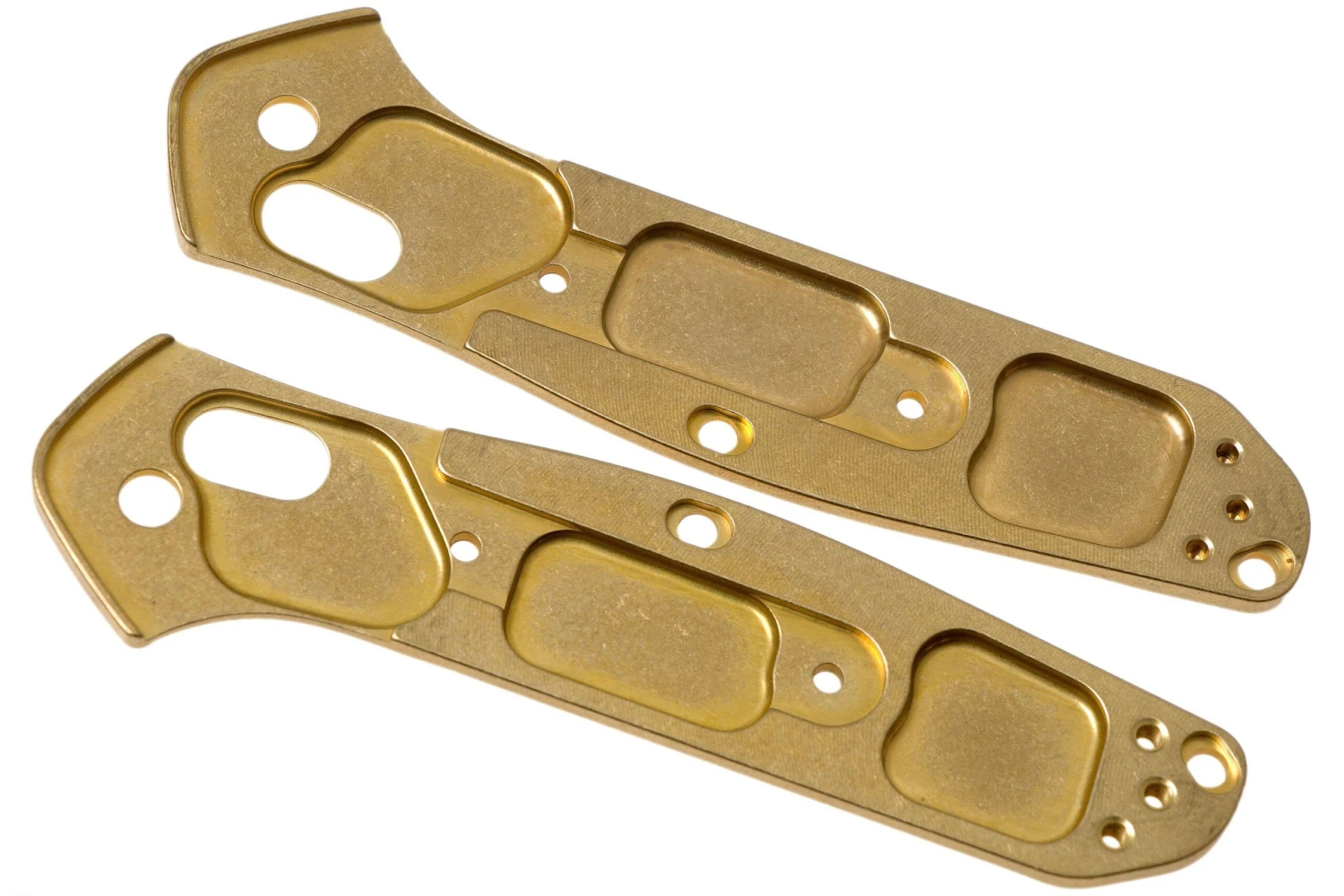 Flytanium Benchmade 945 Mini Osborne Scales, Laiton 2 Flytanium Benchmade 945 Mini Osborne Scales, Laiton – Image 2