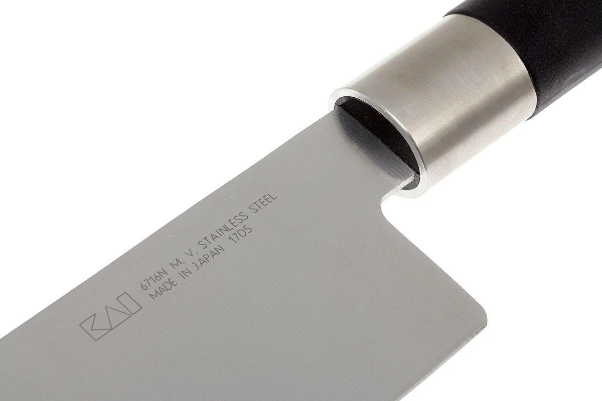 Kai Wasabi Black Nakiri 16.5cm 6716N 2 Kai Wasabi Black Nakiri 16.5cm 6716N – Image 2