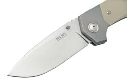 MKM Hero Stonewashed, Tan G10, Titanium Bolsters, Couteau De Poche 8 MKM Hero Stonewashed, Tan G10, Titanium Bolsters, Couteau De Poche -Pas Cher Lame Pro Magasin MMK HR GTTN 03 mkm