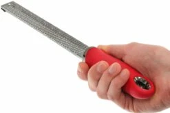 Râpe Microplane Premium Classic, Rouge -Pas Cher Lame Pro Magasin MP46120 06 microplane premium classic rasp rood mp46120 d6