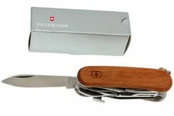 Victorinox EvoWood S557 2.5221.S63 Couteau Suisse -Pas Cher Lame Pro Magasin VT2 5221 S63 08 victorinox evowood s557 vt2 5221 s63 d8