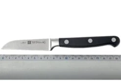 Zwilling - Professional « S » Couteau à Légumes 9 Cm -Pas Cher Lame Pro Magasin ZW31020 090 04 zwilling professional s 31020 090 groentemes d4