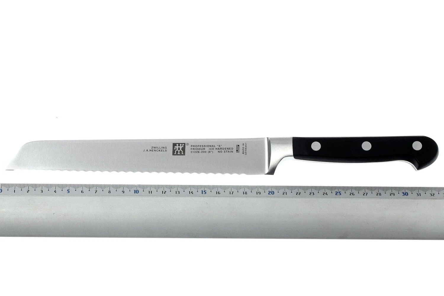 Zwilling - Professional « S » Couteau à Pain 20 Cm 4 Zwilling - Professional « S » Couteau à Pain 20 Cm – Image 4